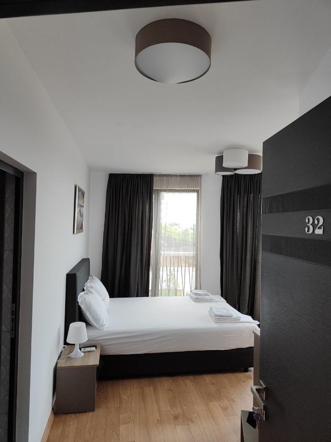 Marina Sarafovo Hotel Burgas Bagian luar foto