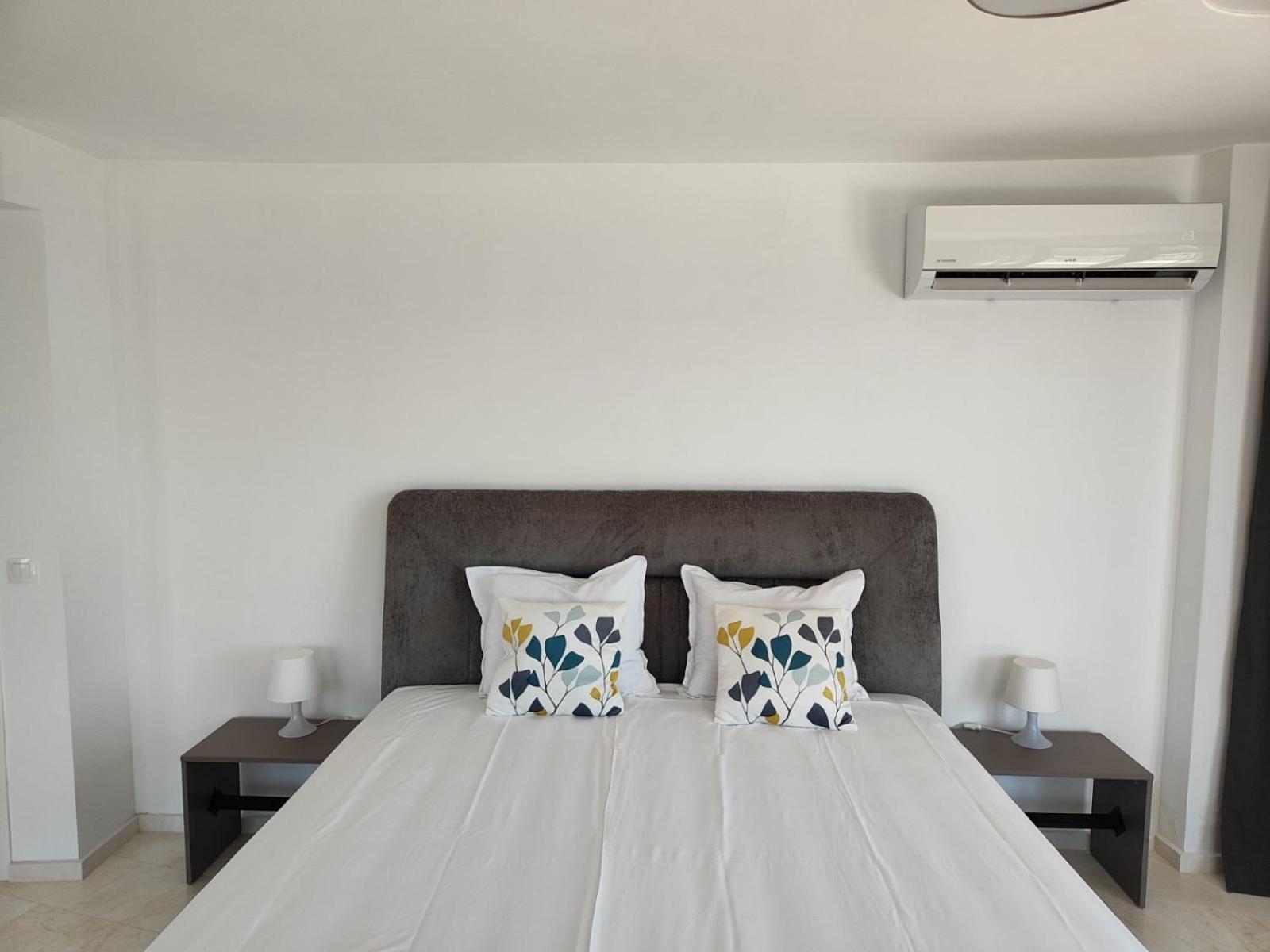 Marina Sarafovo Hotel Burgas Bagian luar foto